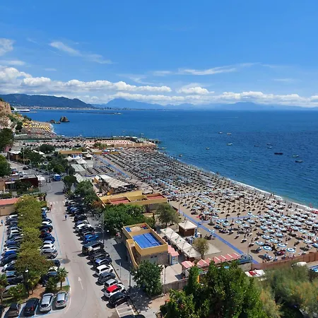 Casa Vacanze La Terrazza Vietri Buitenkant foto